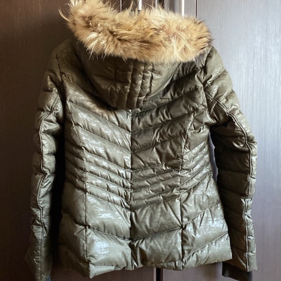 Andrew Marc Dark Green Puffer Jacket with raccoon fur Trim size M - Picture 4 of 4